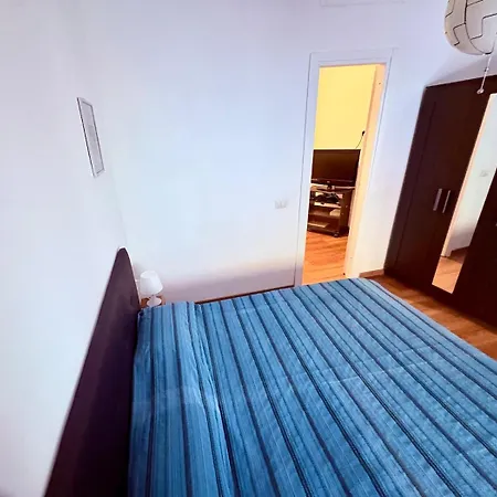 Myaslovelyluckycharm * נאפולי